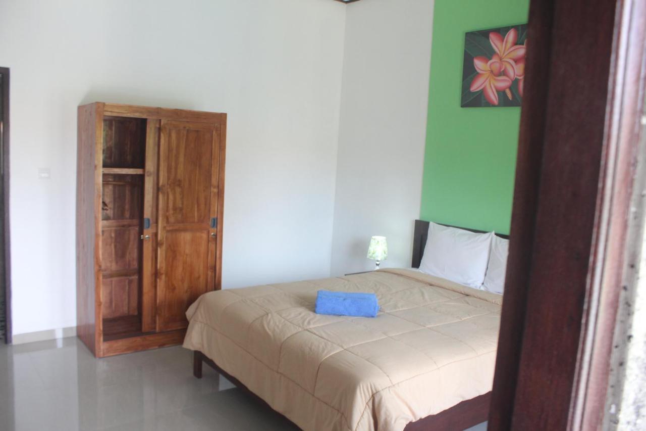Willy Homestay Улувату Экстерьер фото