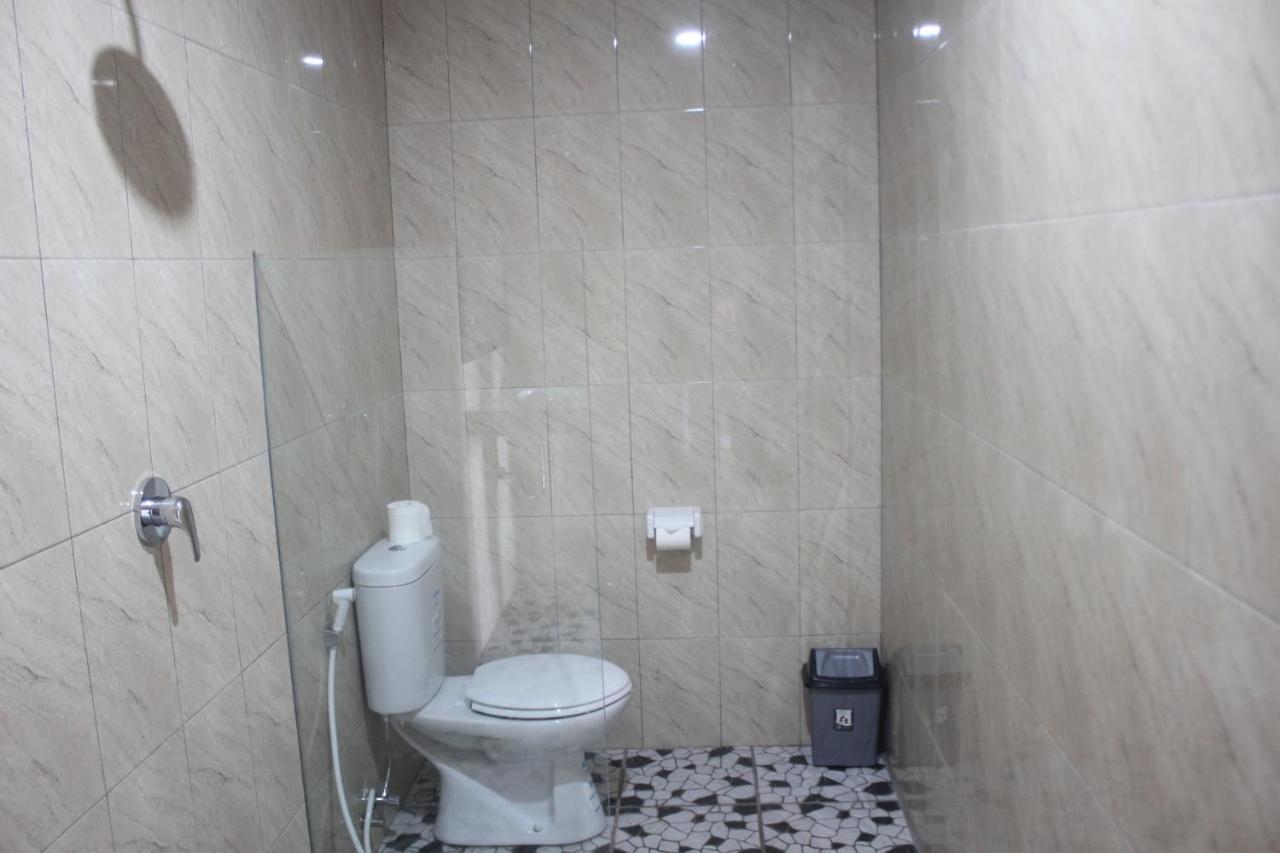 Willy Homestay Улувату Экстерьер фото