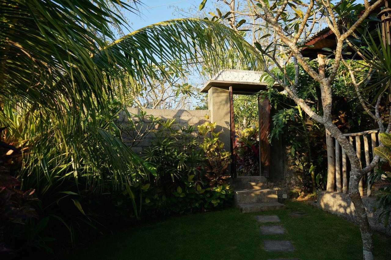 Willy Homestay Улувату Экстерьер фото